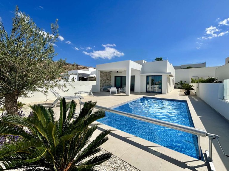 Villa for Sale in Costa Blanca Ciudad Quesada, Alicante 1
