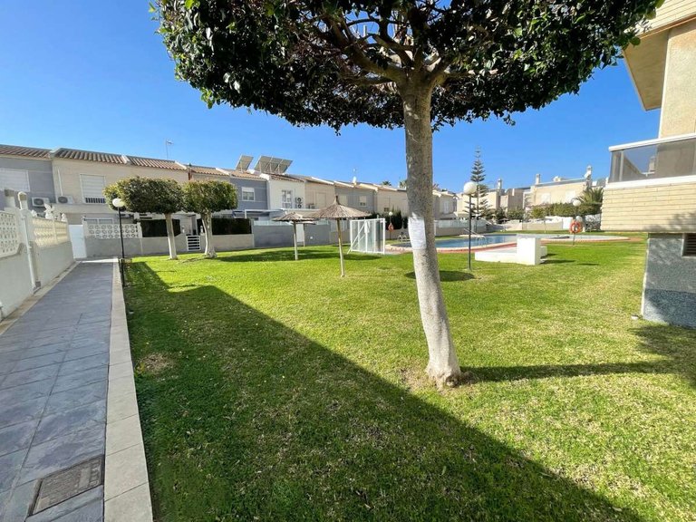 Apartment for Sale in Torrevieja, Alicante 28