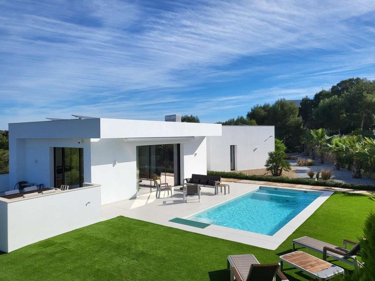 Villa for Sale in Costa Blanca Las Colinas Golf, Alicante 48