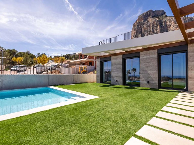 Town House for Sale in Polop, Alicante 2