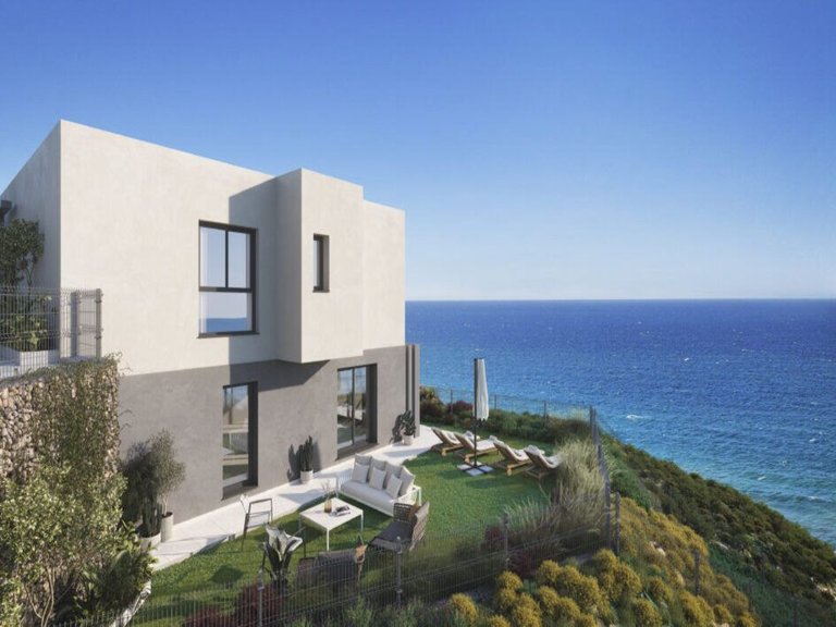 Town House for Sale in Castillo De Lagos, Malaga 4
