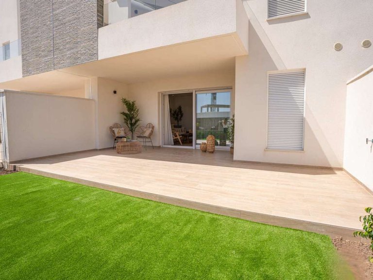 Villa for Sale in La Finca Golf, Alicante 1
