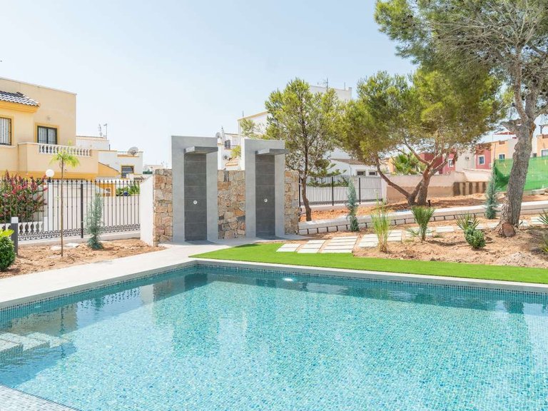 Villa for Sale in Torrevieja, Alicante 55