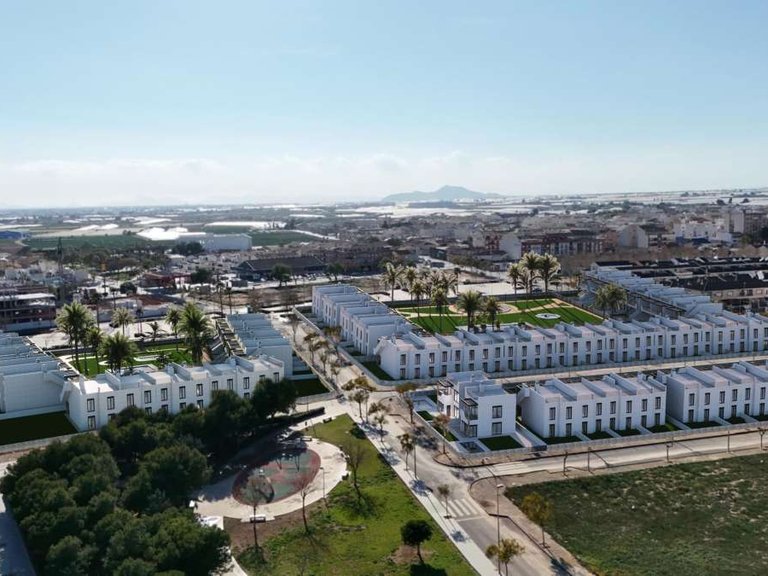 Villa for Sale in Pilar De La Horadada, Alicante 1