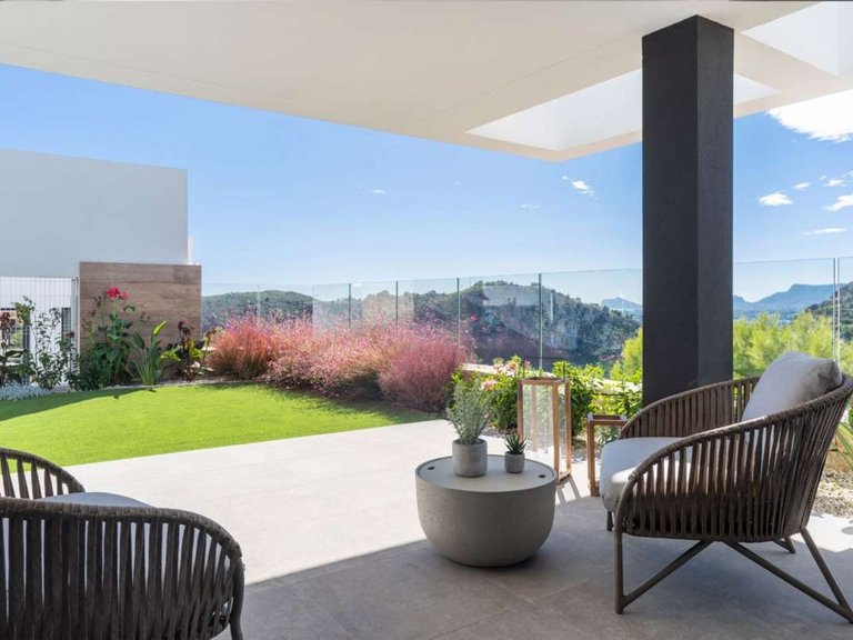 Apartment for Sale in Cumbre Del Sol, Alicante 2