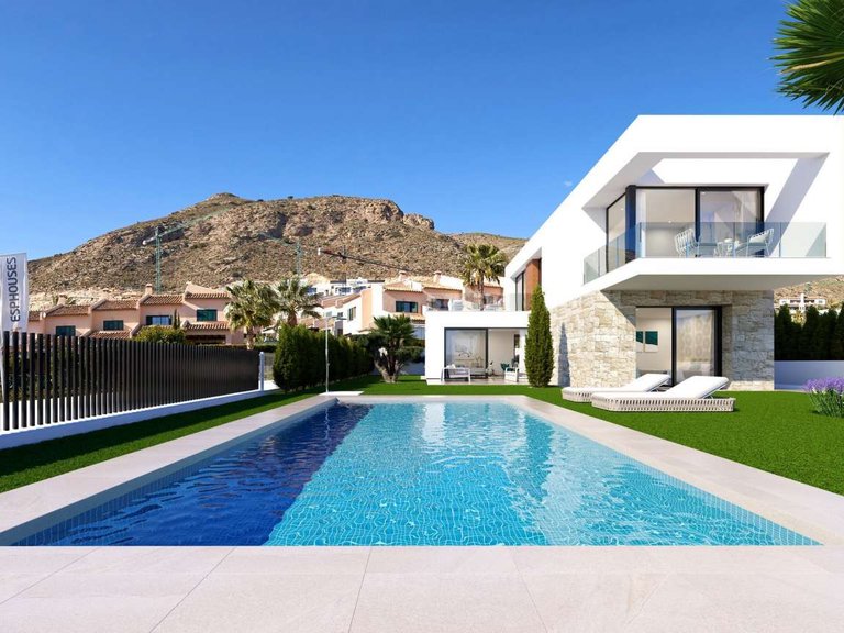 Town House for Sale in Finestrat, Alicante 1