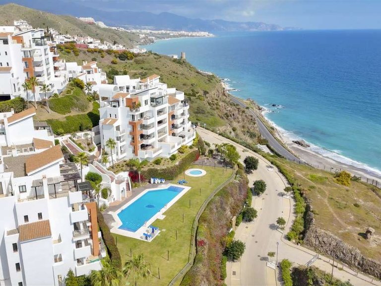 Apartment for Sale in El Peñoncillo, Malaga 12