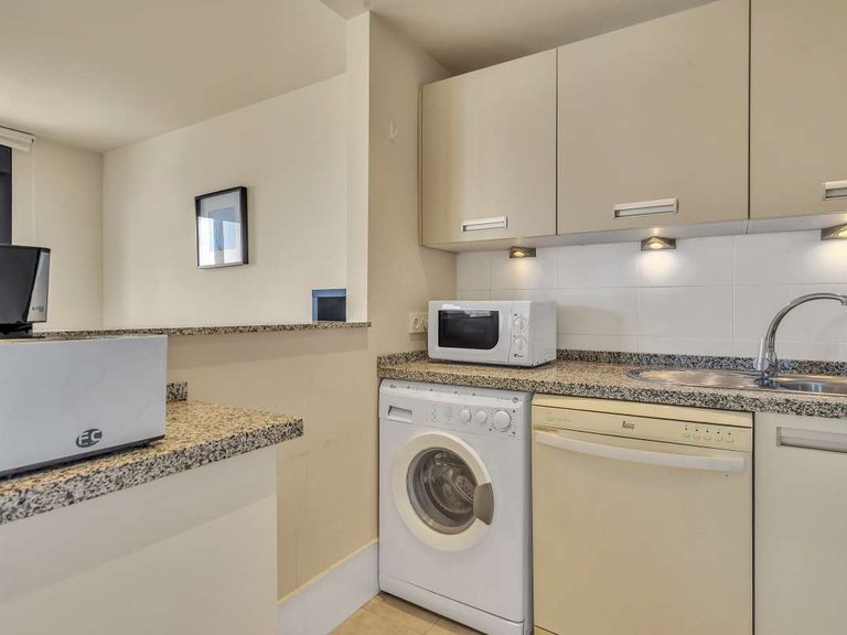 Apartment for Sale in El Peñoncillo, Malaga 8