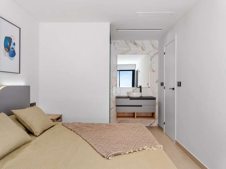 Apartment for Sale in Guardamar Del Segura, Alicante 20