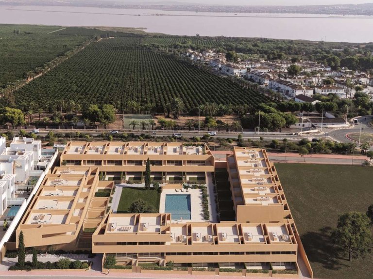 Villa for Sale in Torrevieja, Alicante 1