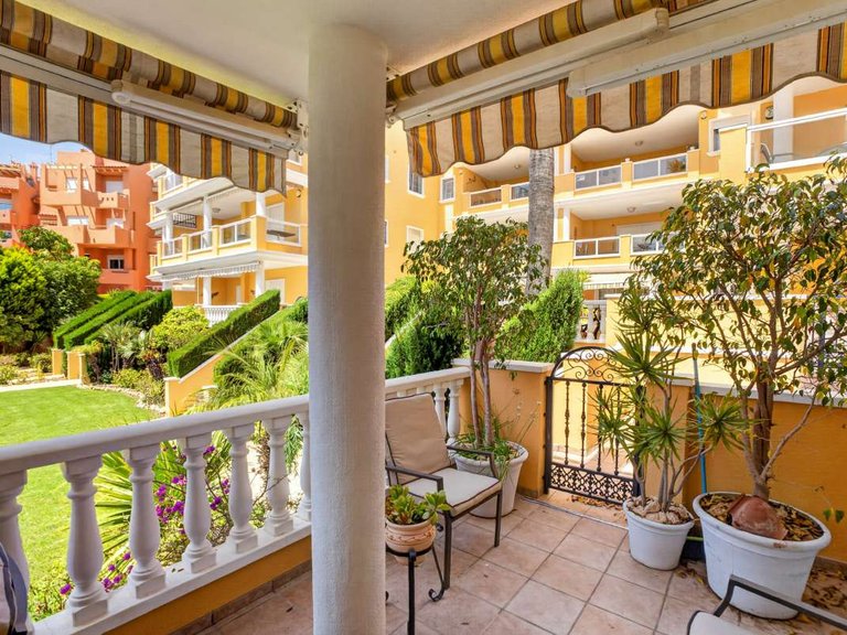 Apartment for Sale in Costa Blanca Cabo Roig, Alicante 13