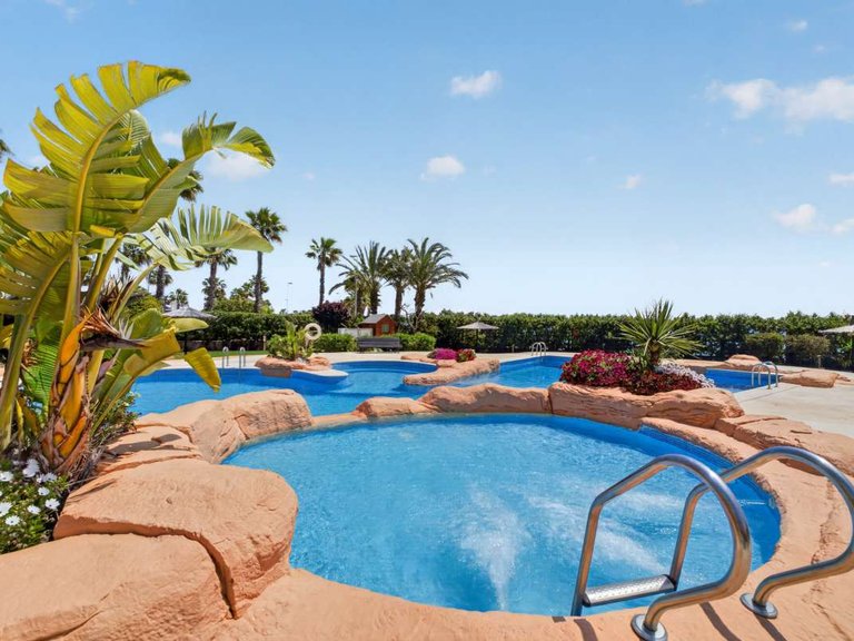 Apartment for Sale in Costa Blanca Cabo Roig, Alicante 1
