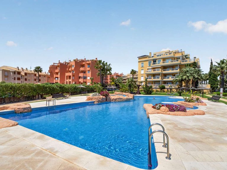 Apartment for Sale in Costa Blanca Cabo Roig, Alicante 24
