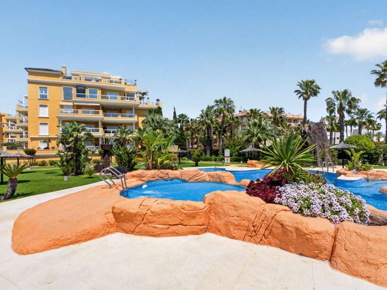 Apartment for Sale in Costa Blanca Cabo Roig, Alicante 25