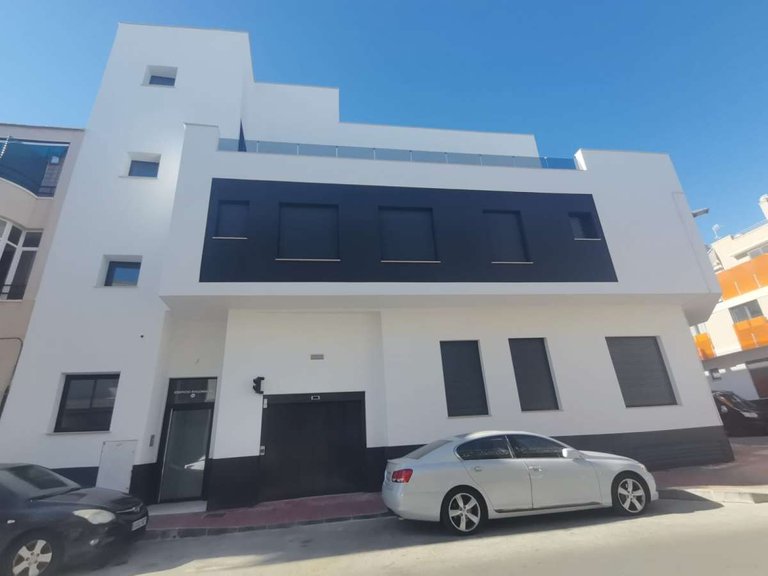 Apartment for Sale in Torrevieja, Alicante 1