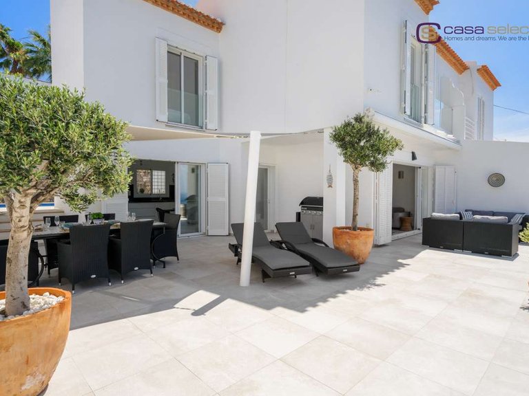 Villa for Sale in Los Pinos, Granada 3