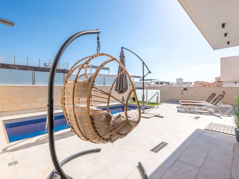 Villa for Sale in Orihuela Costa, Alicante 3