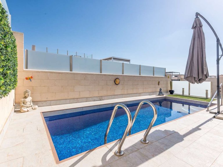Villa for Sale in Orihuela Costa, Alicante 7
