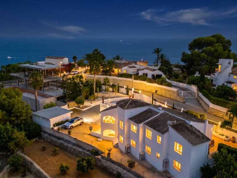 Villa for Sale in Benissa Coast, Alicante 4