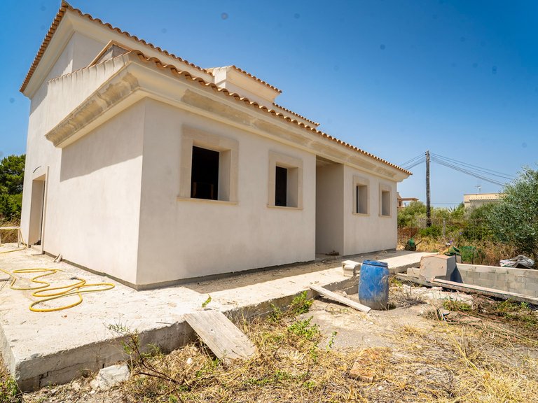 Villa for Sale in Cala Murada, Balearic Islands 14