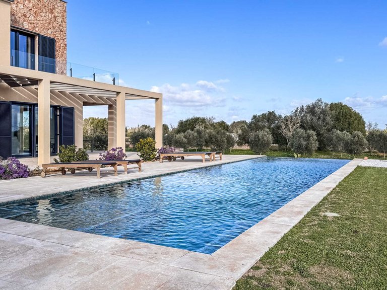 Country House for Sale in Ses Salines, Balearic Islands 2