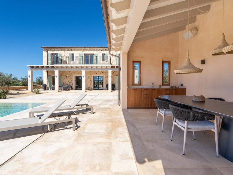 Country House for Sale in Es Llombards, Balearic Islands 6