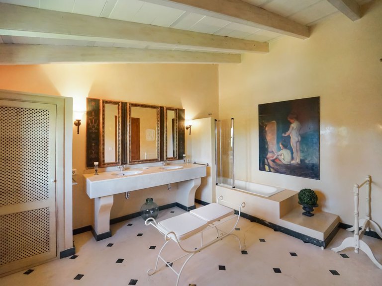 Country House for Sale in Felanitx, Balearic Islands 13