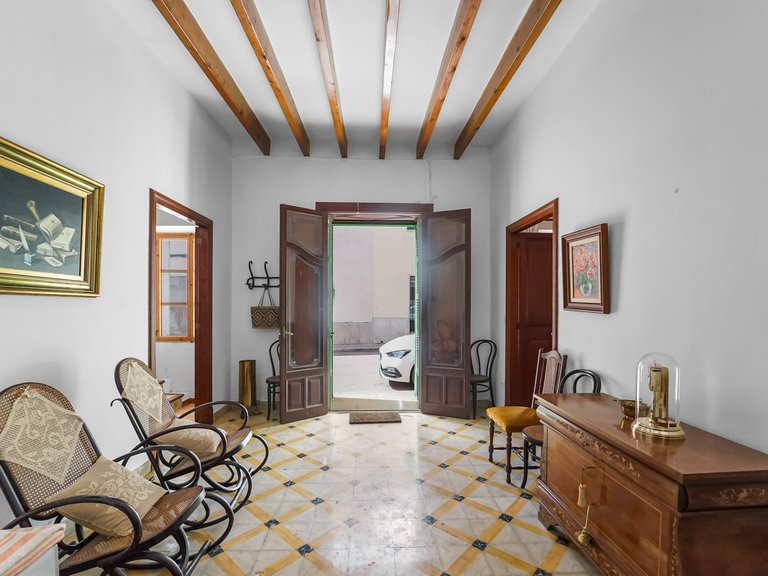 Town House for Sale in Cas Concos, Balearic Islands 10