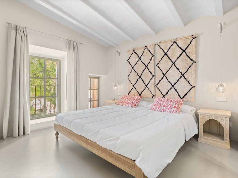 Country House for Sale in Manacor, Balearic Islands 17