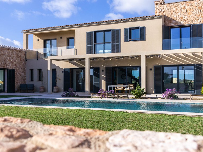 Country House for Sale in Ses Salines, Balearic Islands 4