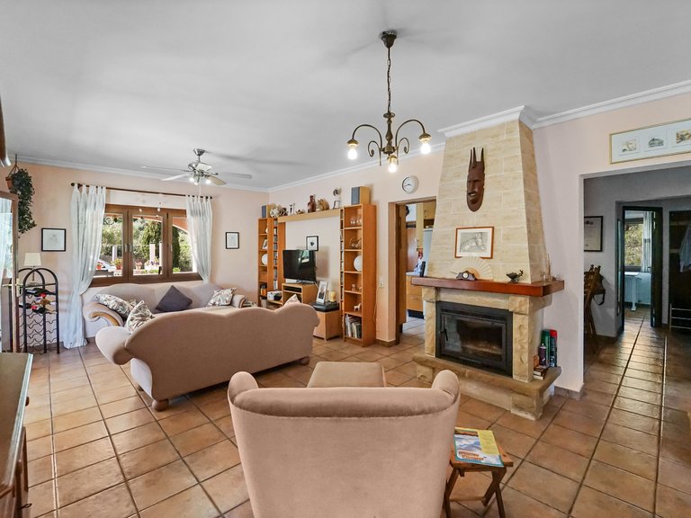 Villa for Sale in Cala Murada, Balearic Islands 5