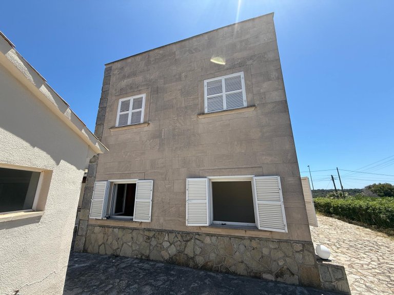Villa for Sale in Manacor, Balearic Islands 36