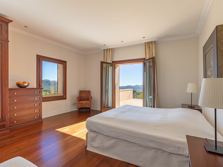 Country House for Sale in Felanitx, Balearic Islands 12