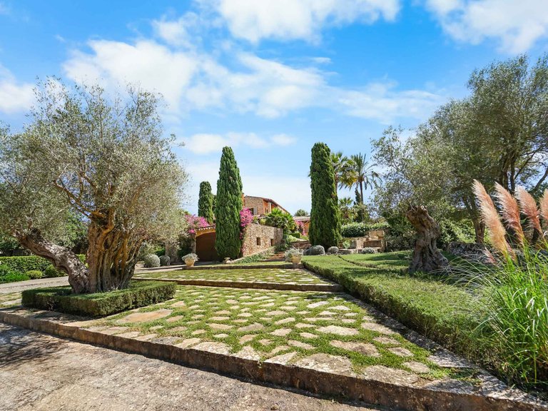 Country House for Sale in Felanitx, Balearic Islands 46