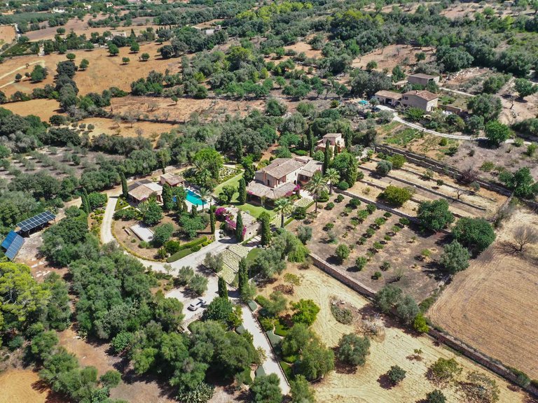 Country House for Sale in Felanitx, Balearic Islands 2