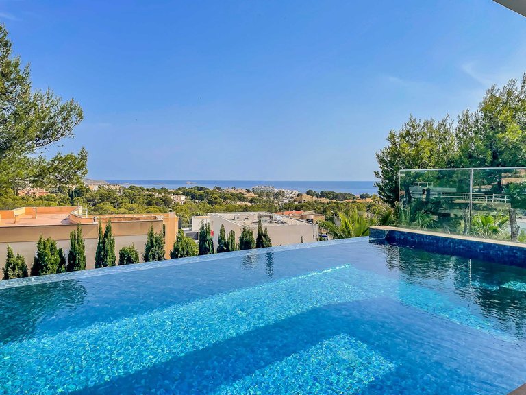 Villa for Sale in Santa Ponça, Balearic Islands 2