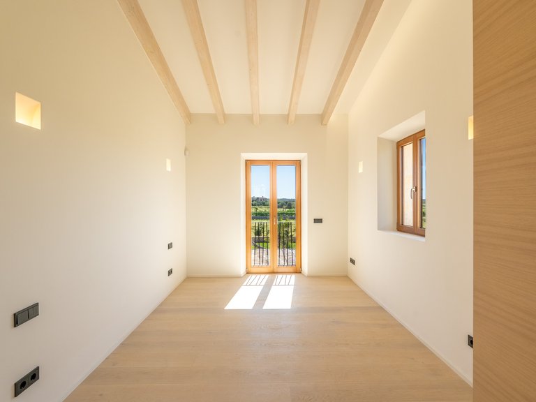 Country House for Sale in Es Llombards, Balearic Islands 29