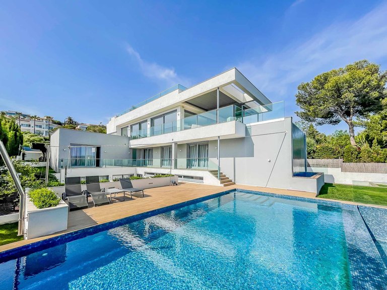 Villa for Sale in Santa Ponça, Balearic Islands 12