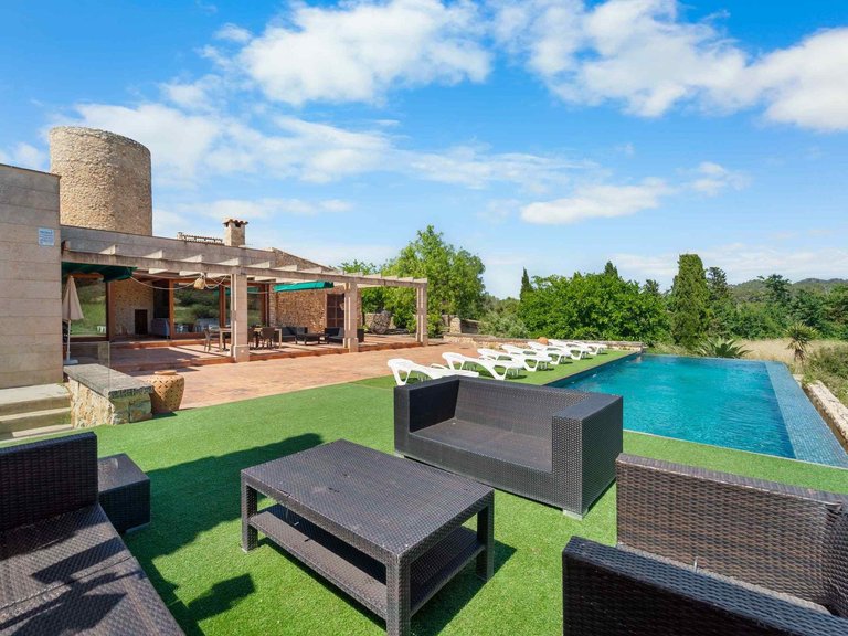 Country House for Sale in Felanitx, Balearic Islands 23
