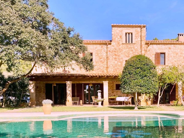 Country House for Sale in Portocolom, Balearic Islands 1