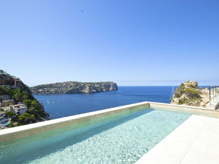 Villa for Sale in Port Andratx, Balearic Islands 1