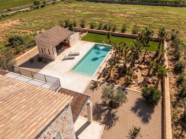 Country House for Sale in Es Llombards, Balearic Islands 45