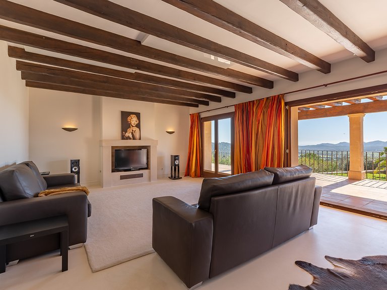 Country House for Sale in Felanitx, Balearic Islands 4
