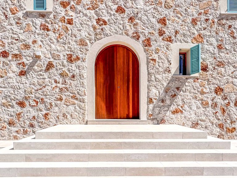 Country House for Sale in Ses Salines, Balearic Islands 3