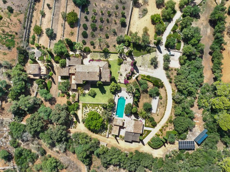 Country House for Sale in Felanitx, Balearic Islands 1