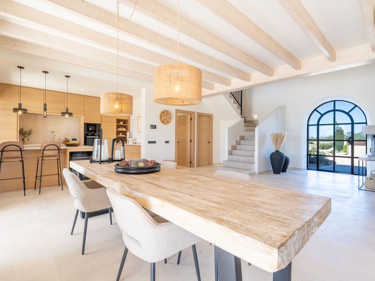 Country House for Sale in Es Llombards, Balearic Islands 8