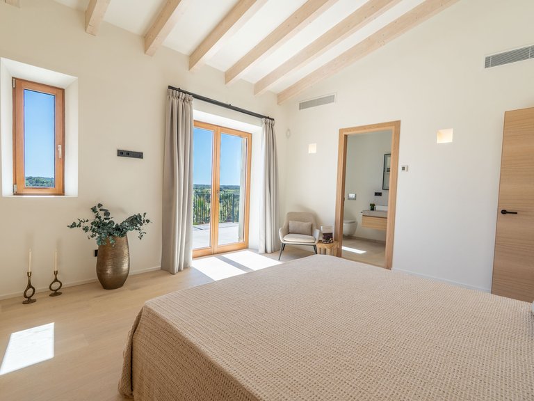 Country House for Sale in Es Llombards, Balearic Islands 25