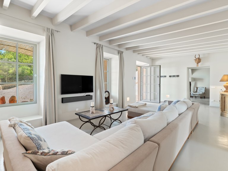 Country House for Sale in Manacor, Balearic Islands 7