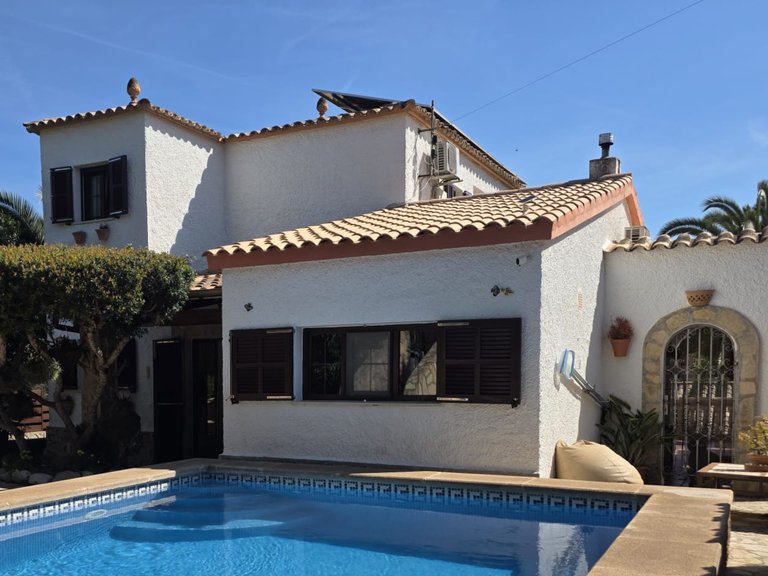 Villa for Sale in S'estany Den Mas, Balearic Islands 3