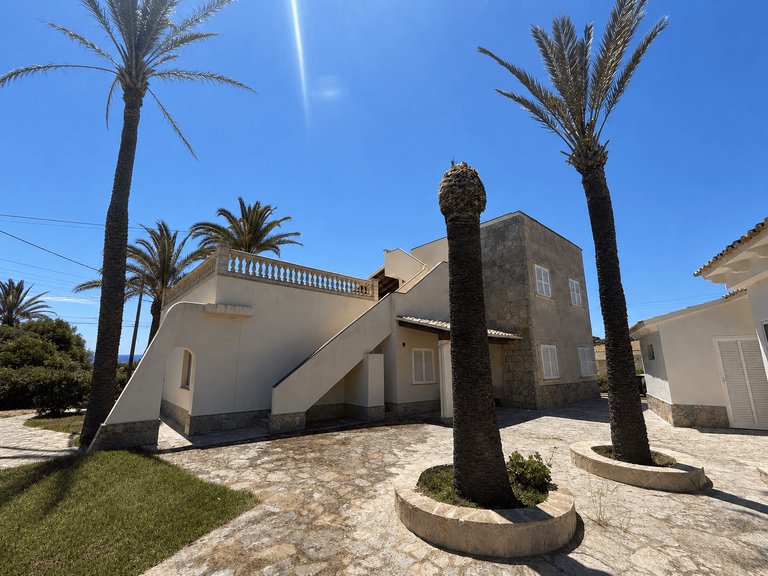 Villa for Sale in Manacor, Balearic Islands 5